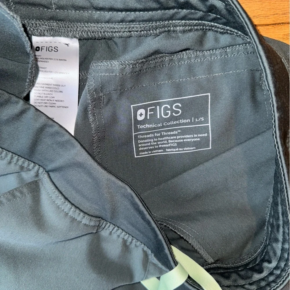 Figs Men's Olive Cargo Pants
